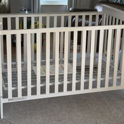 Delta Children 3 In 1 Convertible Crib