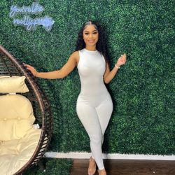 White Sleeveless Jumpsuit 