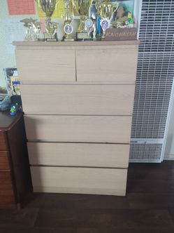 IKEA MALM 6 Drawer Dresser Oak
