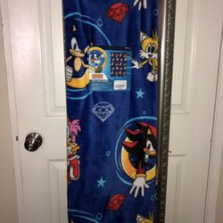 Sonic The Hedgehog Plush Throw Blanket