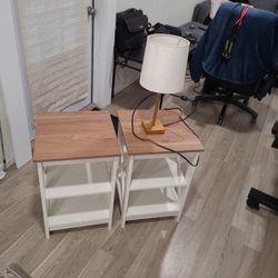 2 End Tables With Lamp.. Like Newish.