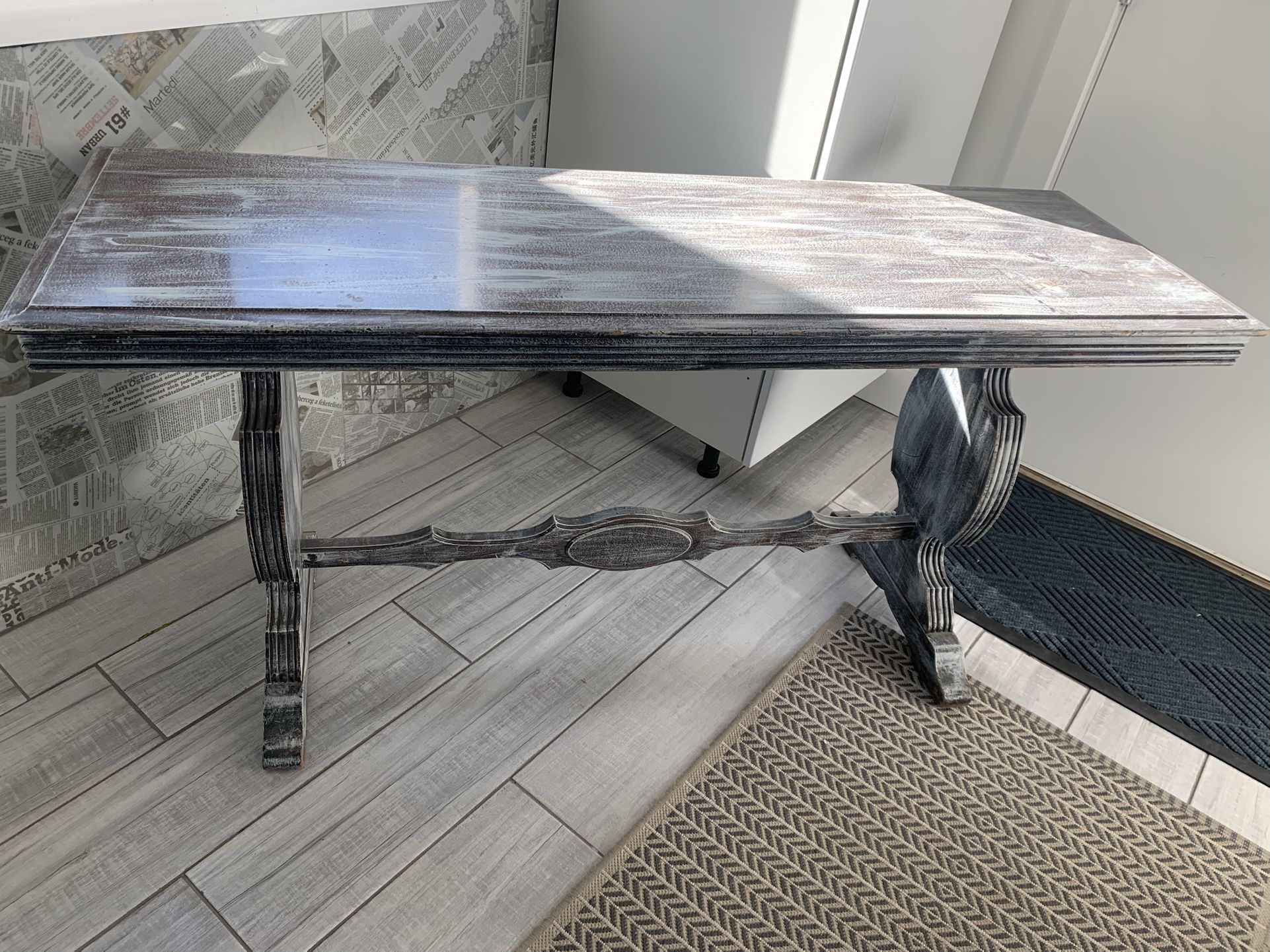 Console table