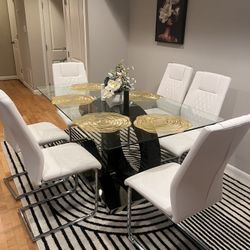 Kitchen Table And 6 Chairs 