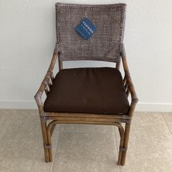 New Safavieh  Rattan Chair
