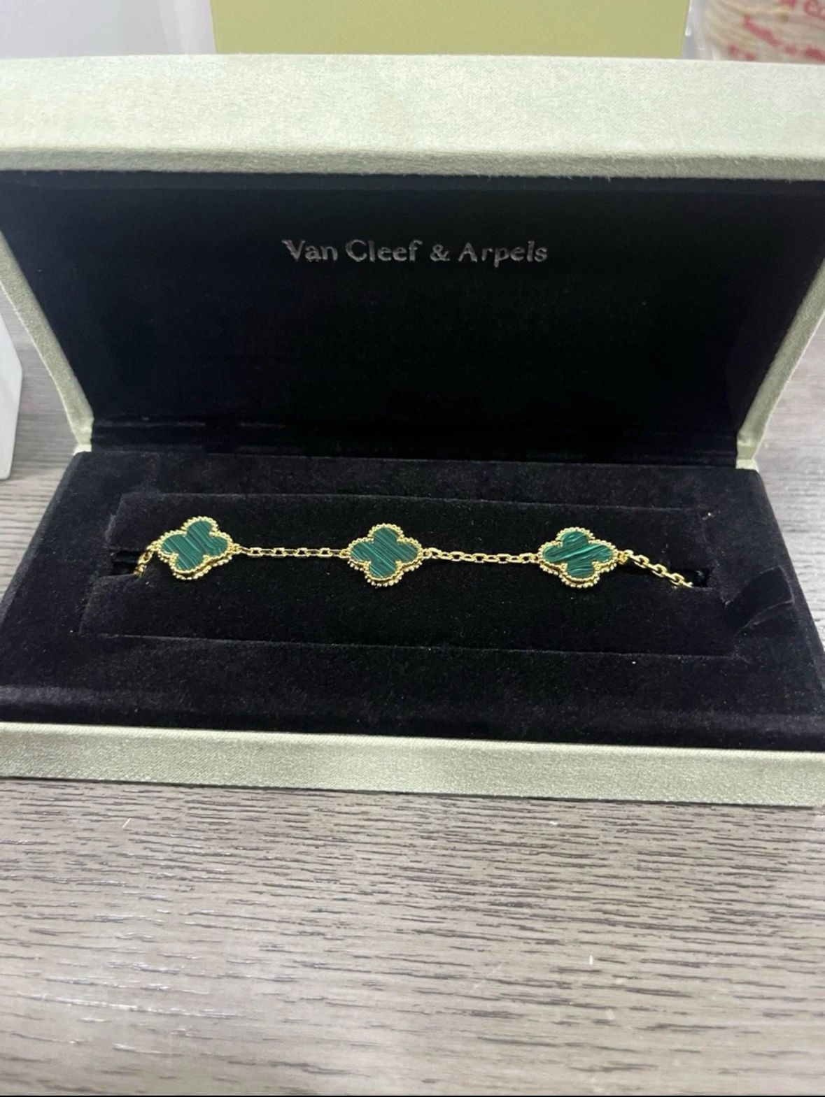 Arpels Alhambra Bracelet Malachite Van Cleef Bracelet Van Cleef