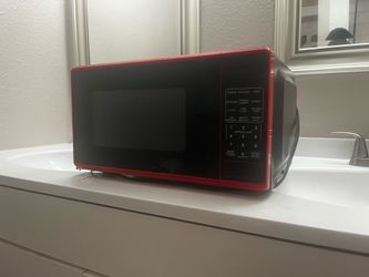 college microwave good condition
