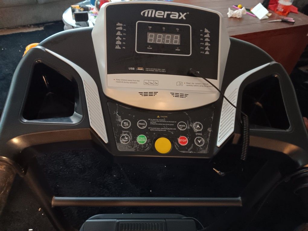 Exercise Machine [Treadmill] 