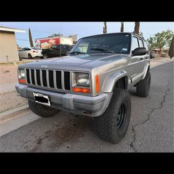 Jeep Cherokee Lifted