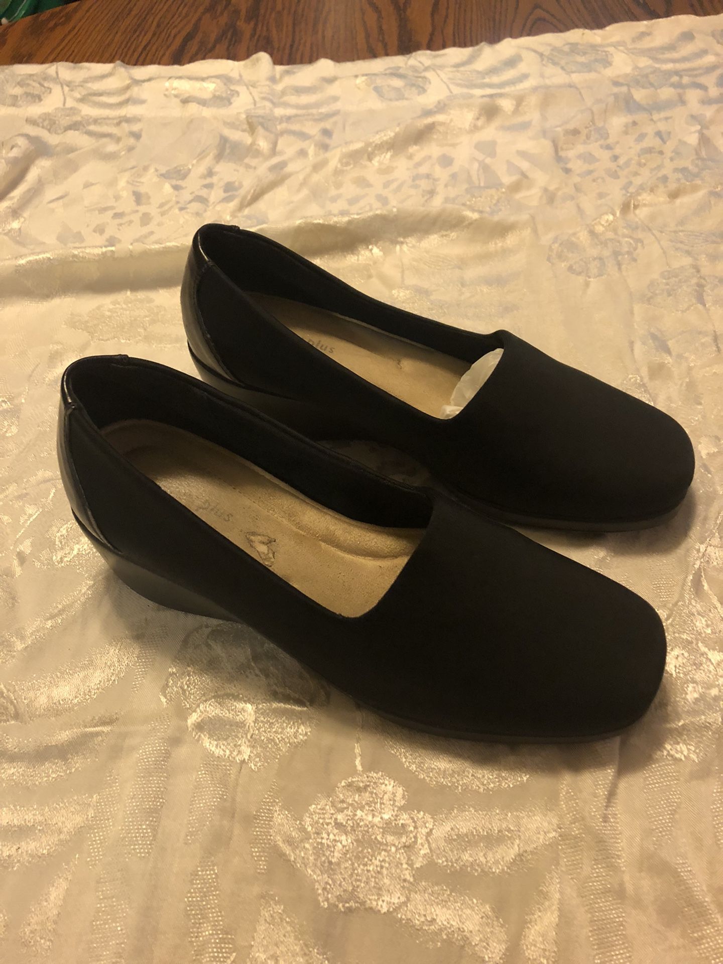 Womens Shoes