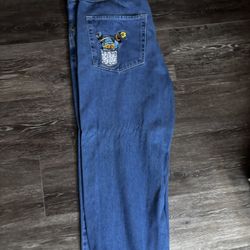 2 pairs of empires (Blue and brown)