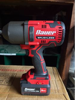 BAUER 20V BRUSHLESS 3-SPEED HIGH TORQUE 1/2" IMPACT WRENCH WITH BATTERY AND CHAR