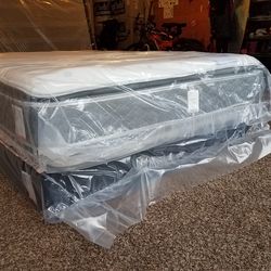 New 5 Star queen size set