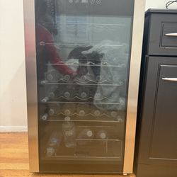 Wine Cooler / Mini Fridge - NEW 