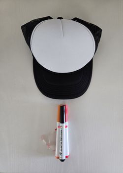 Kids Baseball Hat With Washable Markers – DIY Color Adjustable Trucker Style Cap