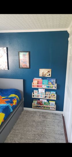 Kids Book shelf