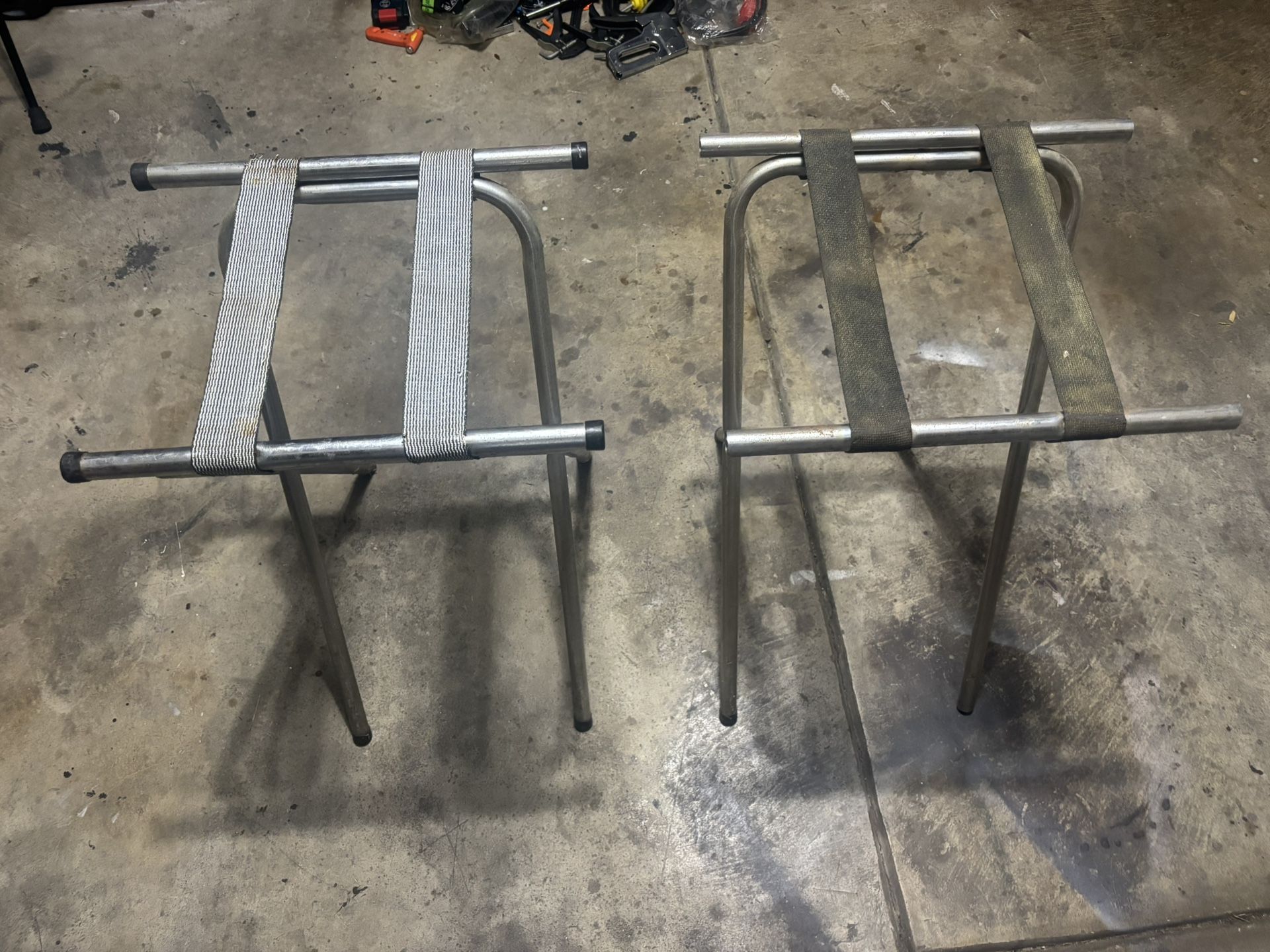 Collapsible Metal Stands With Nylon Supports