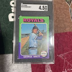 George Brett Rookie Card RC 1975 Topps SGC 4.5