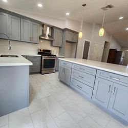 Solid Wood Kitchen cabinets