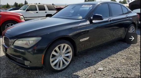 2011 BMW 7T0i Active Hybrid