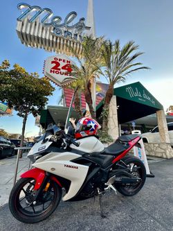 YAMAHA R3 Red, White, Black 300 CC