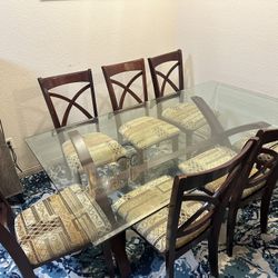 Dinging Table W/ 7 chairs