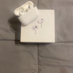 Wireless Earbuds 1Good-1Bad