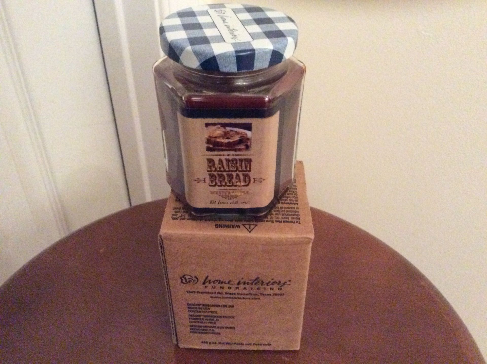Home interiors Raisin Bread candle in jar new