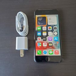 iPhone 8 - UNLOCKED - Like New  