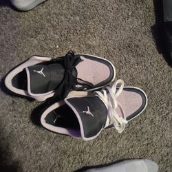Air Jordan 1 SE Low Black Iced Lilac