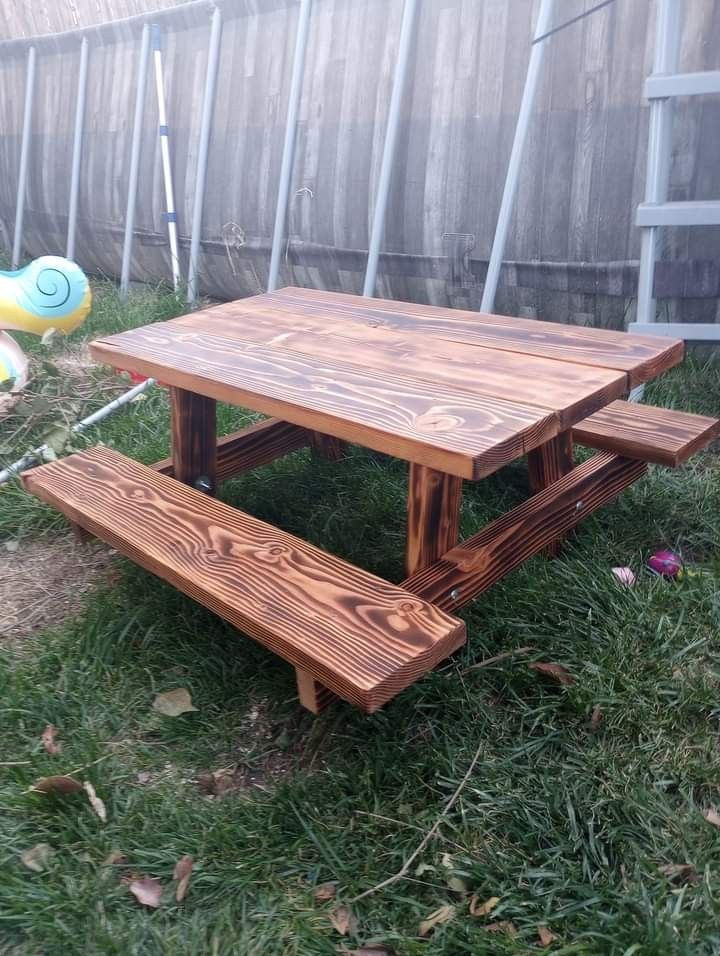 Kids Picnic Table 