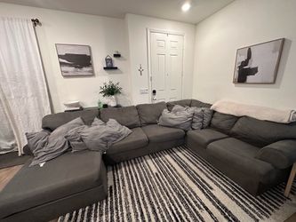 Large Gray Fabric Sectional Sofa with Chaise