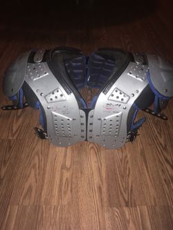 Shoulder pads