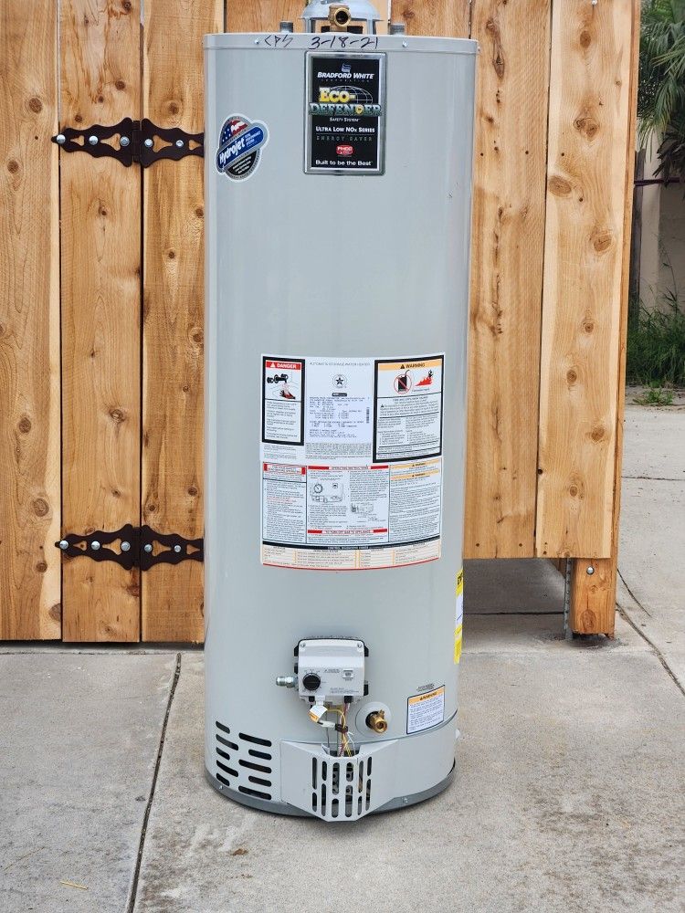 Barely Used 40 Gallon Gas Water Heater Installed 2021. for Sale in San  Diego, CA - OfferUp