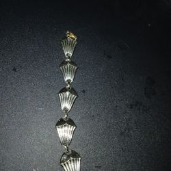 Silver Tone Fan Shaped Link Bracelet 