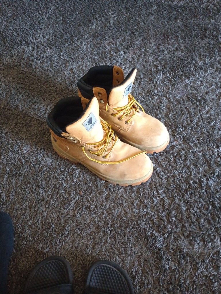 Men's boots