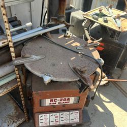 coats rc 20 rim clamp tire machine need s work