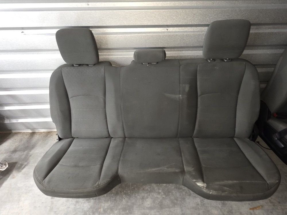 Rear Seats To 2015 Dodge Ram Tradesman