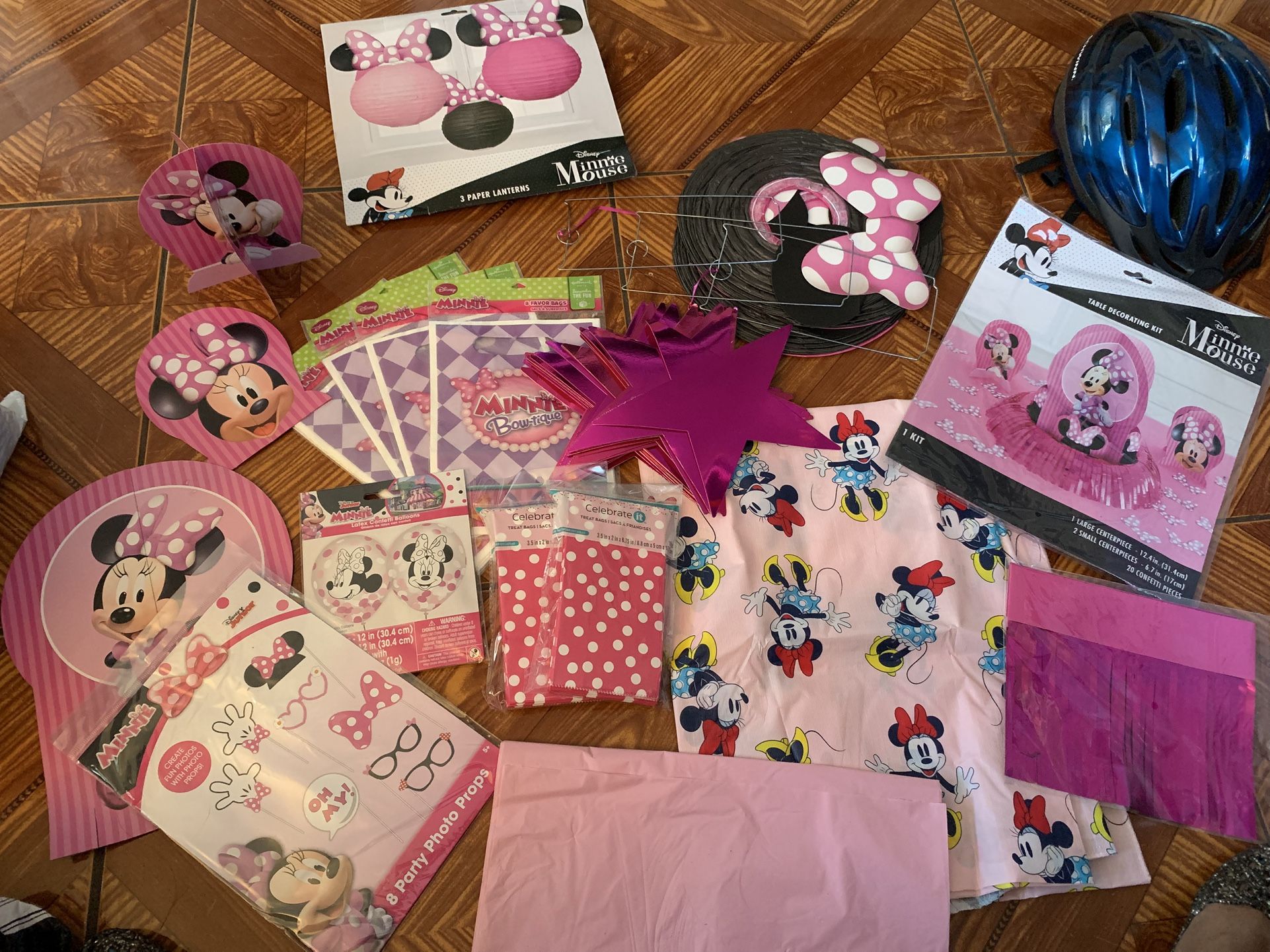 Minnie Mouse Birthday Decor