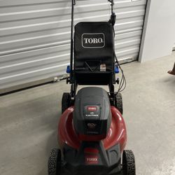 Toro Battery Self Propelled Lawnmower (battery & Power Cord Included) 