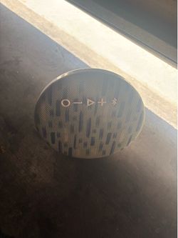 JBL Clip 4 Portable Bluetooth Speaker