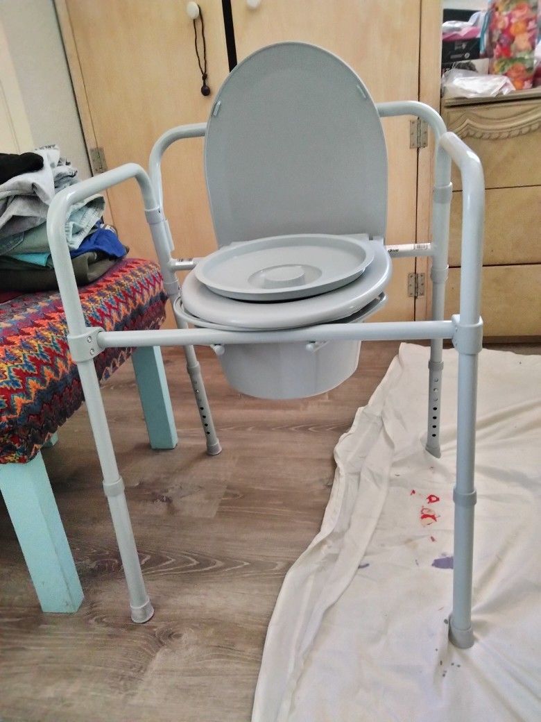 Brand New Never Used Potty chair $30.00