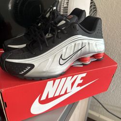 Nike Shoe 