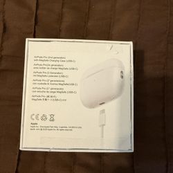 New Apple AirPods Second Generation With MagSafe Case 