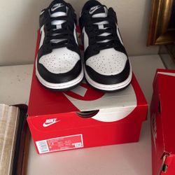 Nike Dunk Low Panda