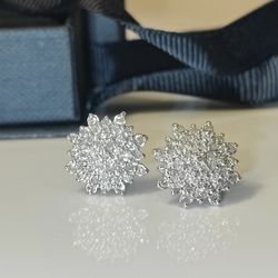 10K And 14k White/Yellow Gold Diamond Cluster Earrings