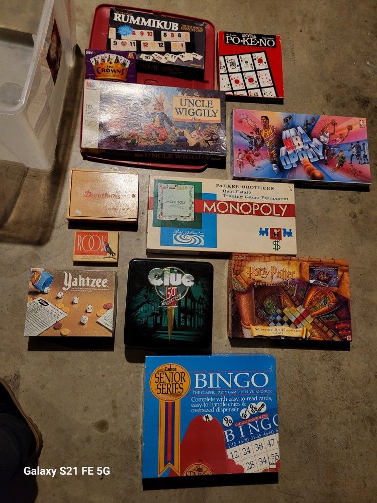Vintage Collectible Board Games- Harry Potter, Monoploy, Uncle Wiggily, Yahtzee, Clue, NBAOPOLY,