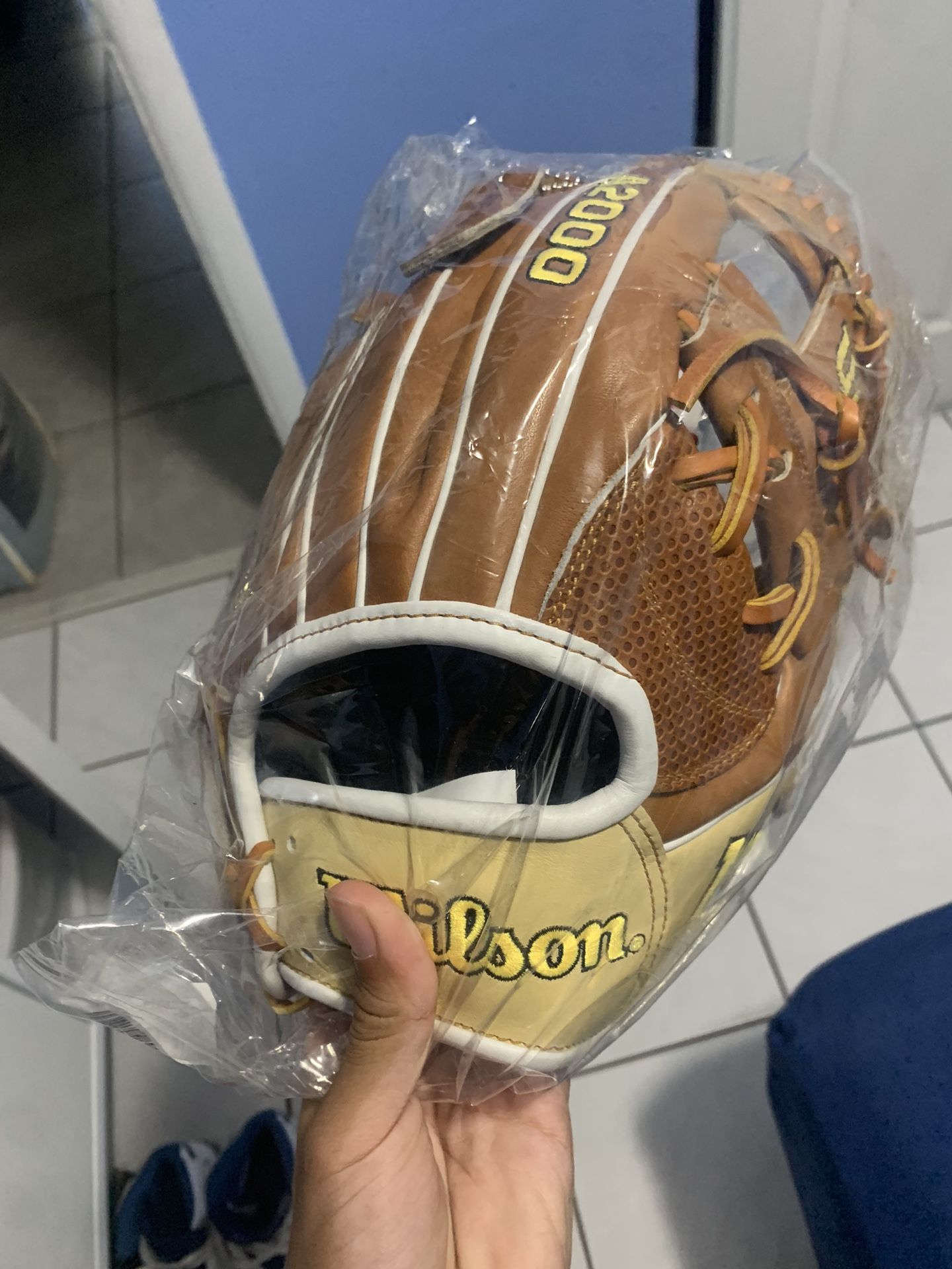 baseball a2000 glove infield