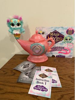 Magic Mixies Magic Genie Lamp