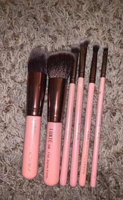Luxie brushes