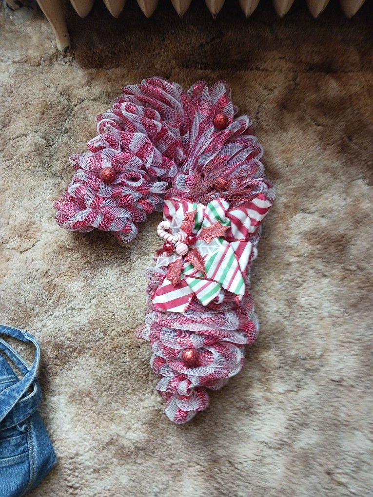 Candy Cane Wreath
